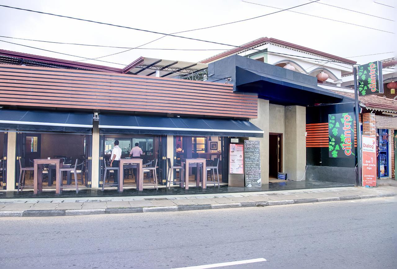 Sea Port Hotel Negombo Exterior photo