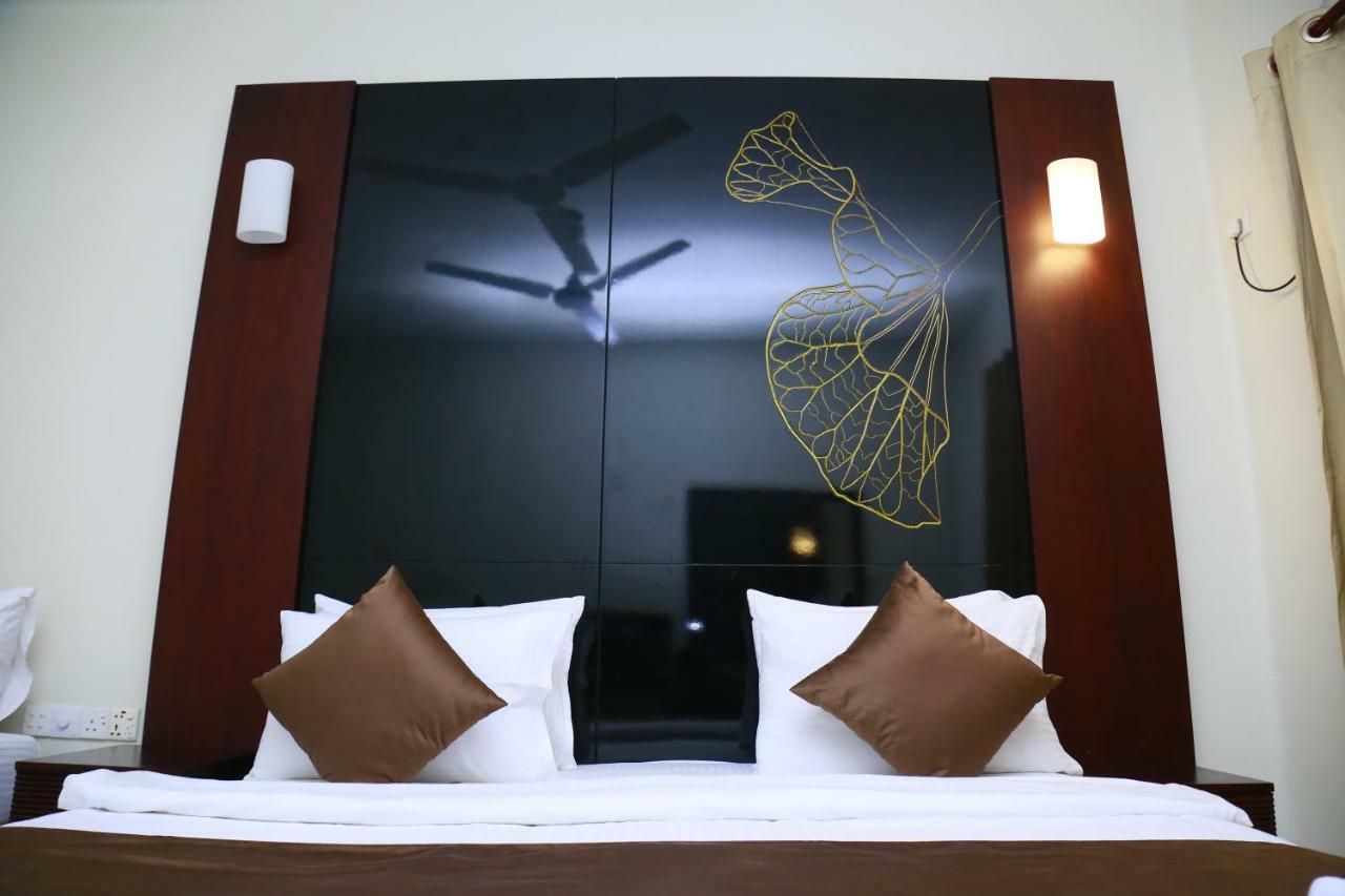 Sea Port Hotel Negombo Exterior photo