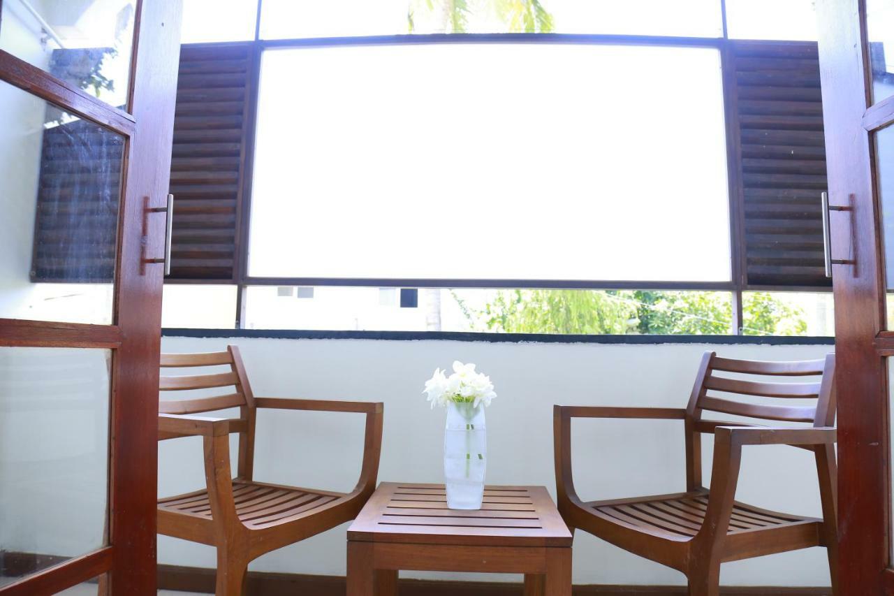 Sea Port Hotel Negombo Exterior photo