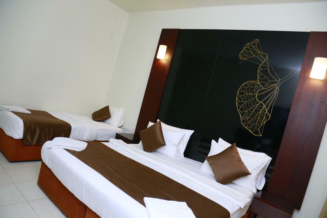Sea Port Hotel Negombo Exterior photo